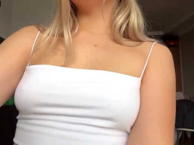 LakeshiaBuesing live webcam show