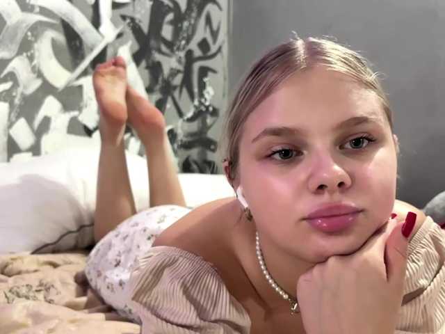 LakeshiaBuesing live cam on BongaCams