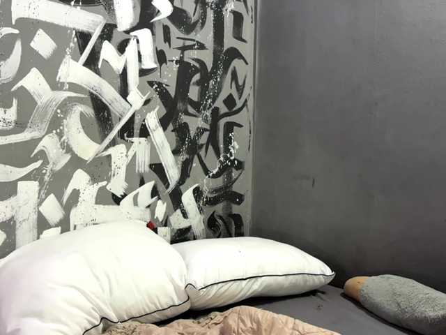 LakeshiaBuesing live cam on BongaCams