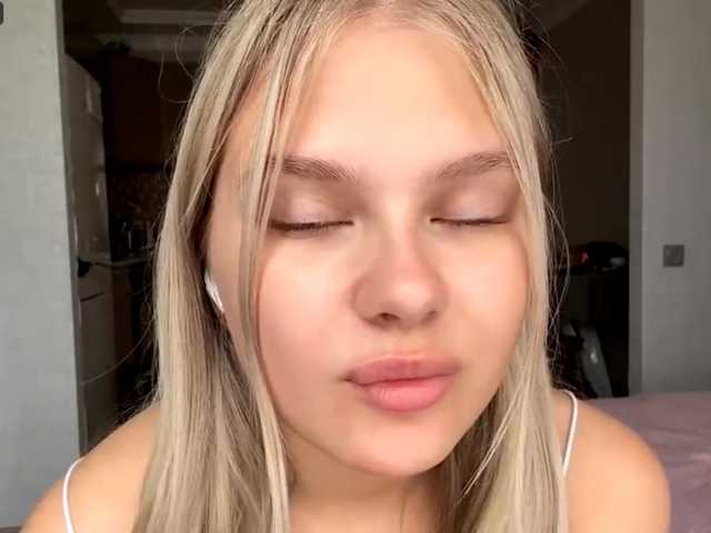LakeshiaBuesing live webcam show