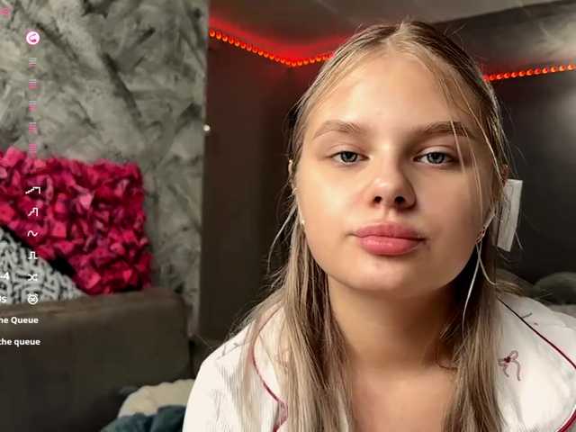 LakeshiaBuesing live cam on BongaCams