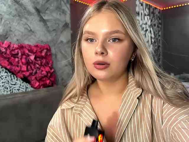 LakeshiaBuesing Sex Cam Show