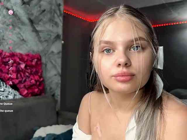 LakeshiaBuesing Sex Cam Show