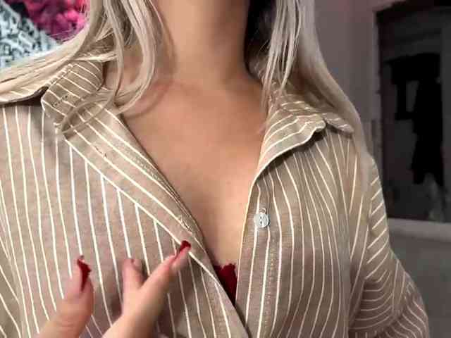 LakeshiaBuesing Sex Cam Show