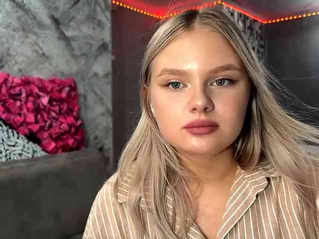 LakeshiaBuesing Sex Cam Show