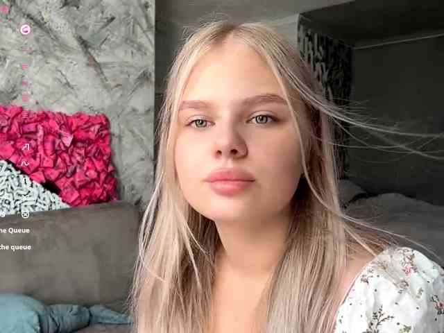 LakeshiaBuesing Sex Cam Show