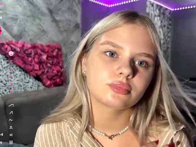 Lakeshiabuesing's live stream