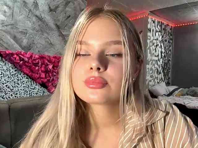 LakeshiaBuesing Sex Cam Show