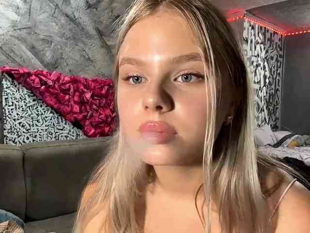 LakeshiaBuesing Sex Cam Show