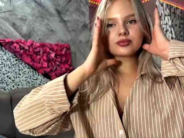 LakeshiaBuesing Sex Cam Show