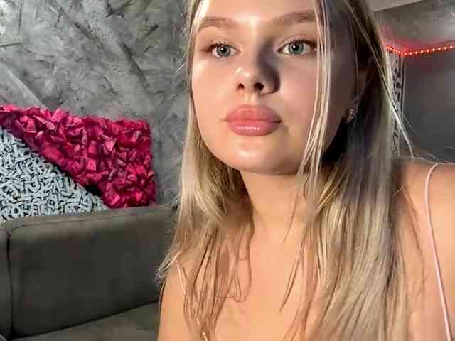 LakeshiaBuesing Sex Cam Show