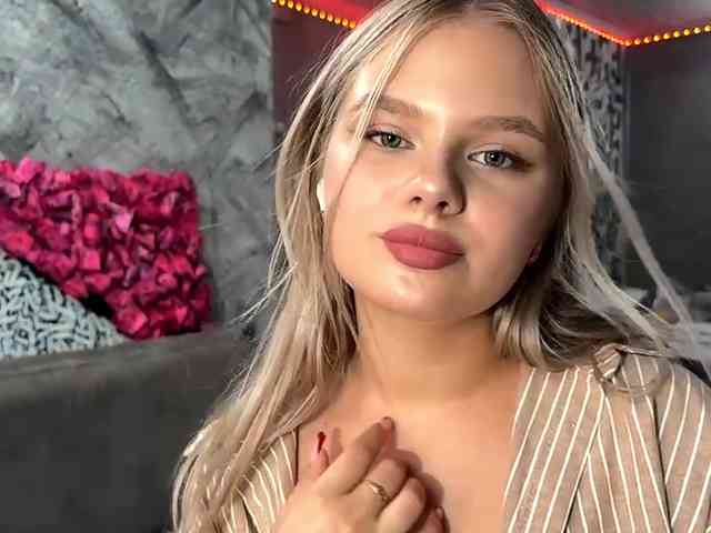 LakeshiaBuesing Sex Cam Show