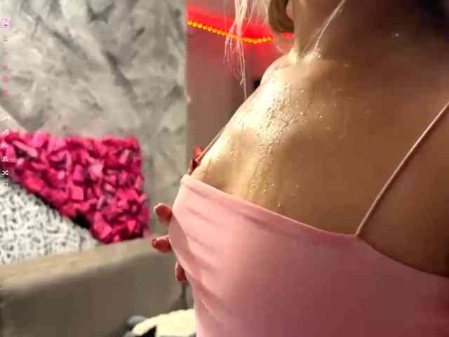 LakeshiaBuesing Sex Cam Show