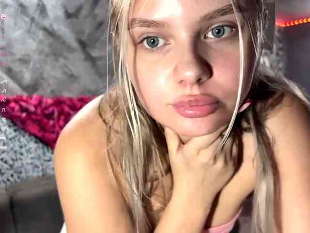 LakeshiaBuesing Sex Cam Show