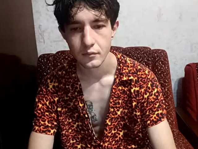 Tarantylini live webcam show