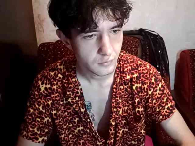 Tarantylini Live Webcam on BongaCams