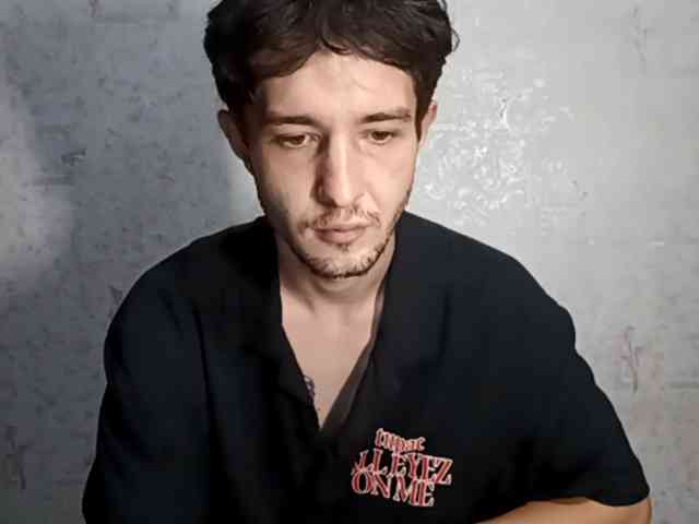 Tarantylini Sex Cam Show