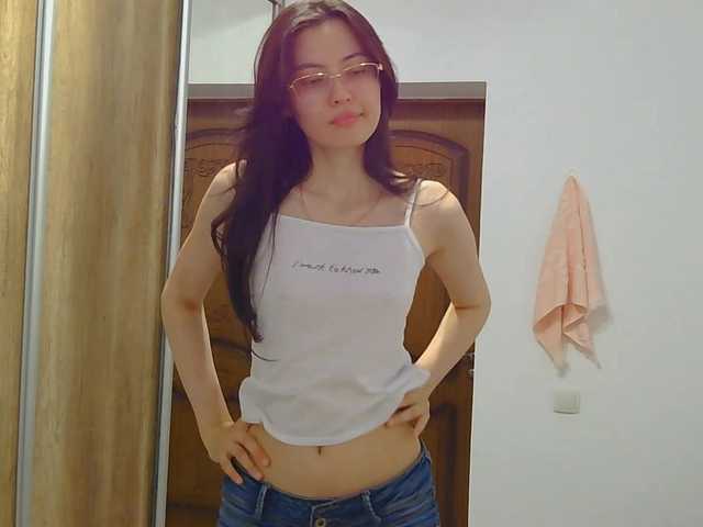 DarcyRojos live cam on BongaCams
