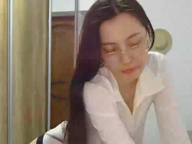 DarcyRojos live cam on BongaCams