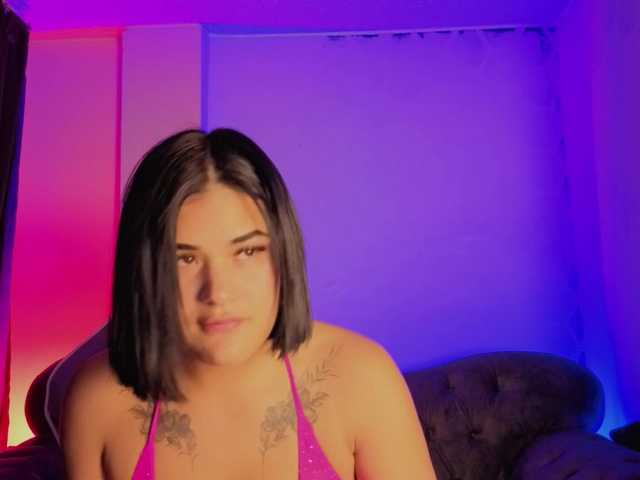 Amara-Rosee live cam on BongaCams