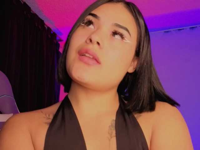 Amara-Rosee live cam on BongaCams