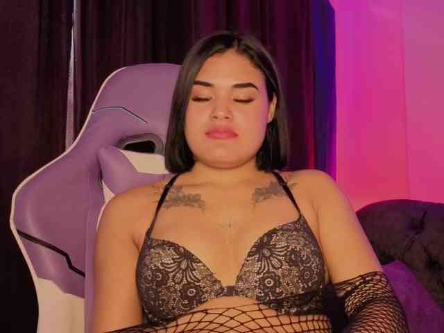 Amara-Rosee webcam