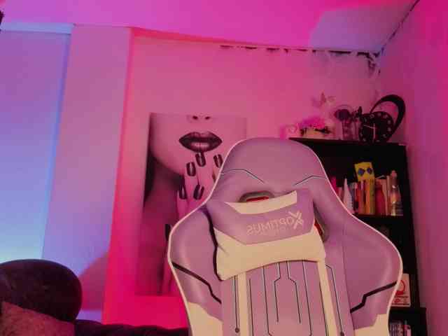 Amara-Rosee webcam