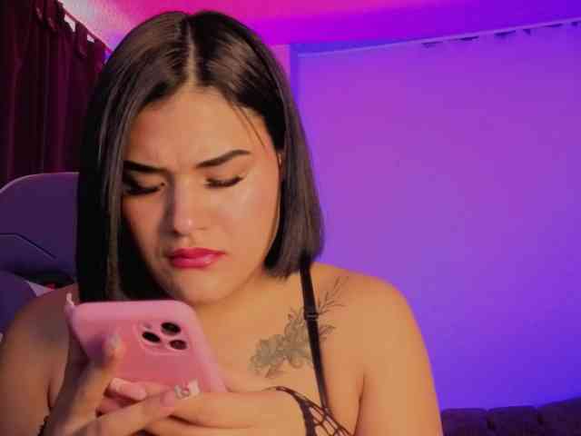 Amara-Rosee webcam