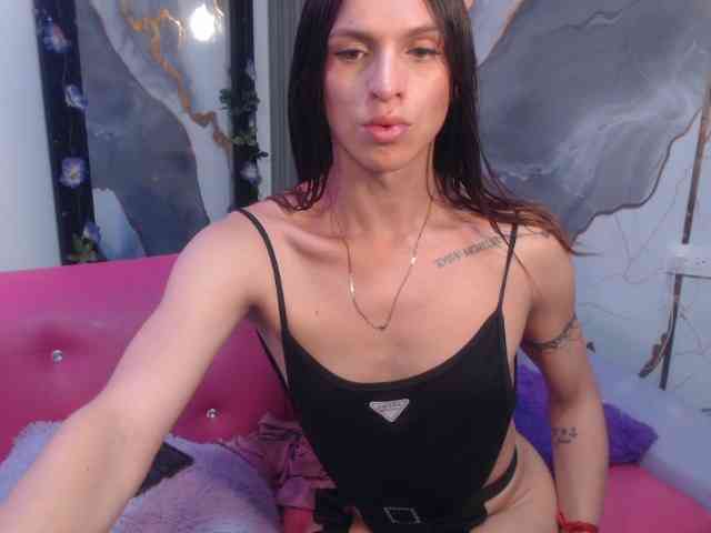 lunasantana01 Live Webcam on BongaCams