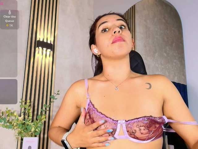 Vittoria-Contii Live Cam on BongaCams