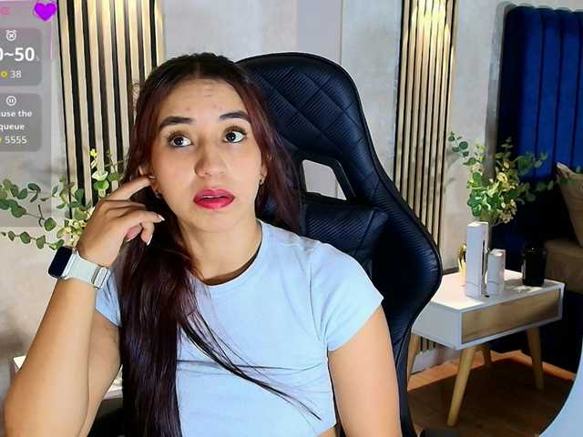 Vittoria-Contii live cam on BongaCams