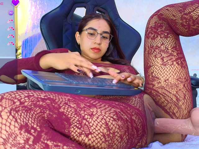 Vittoria-Contii live cam on BongaCams