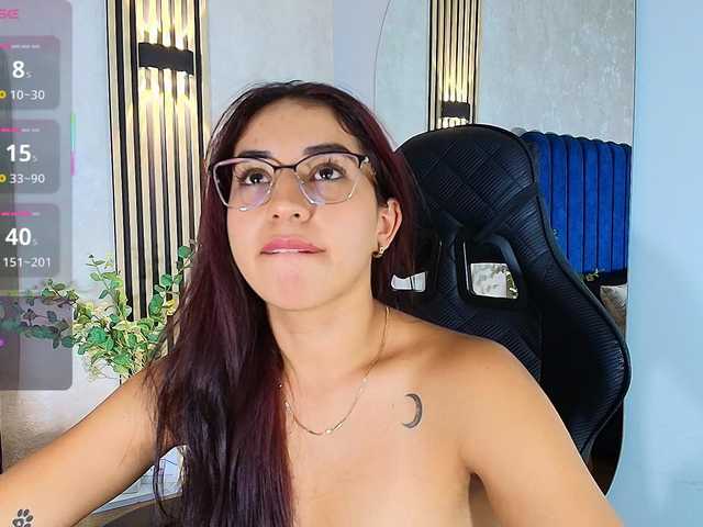 Vittoria-Contii live cam on BongaCams