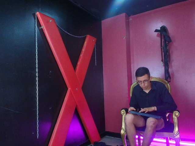 DheGoast live cam on BongaCams