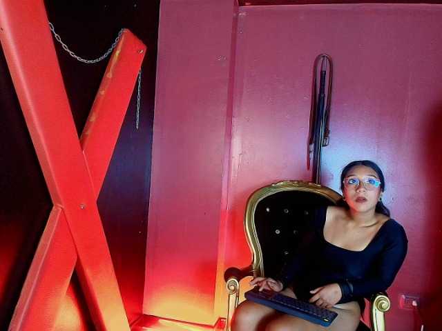 DheGoast live cam on BongaCams