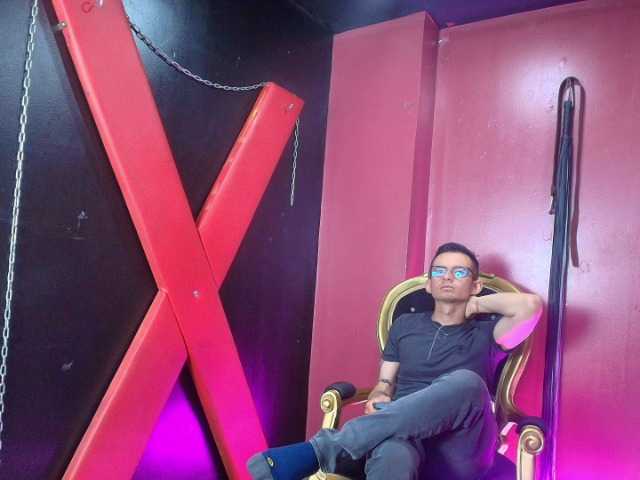 DheGoast live cam on BongaCams