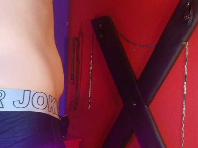 DheGoast live webcam show