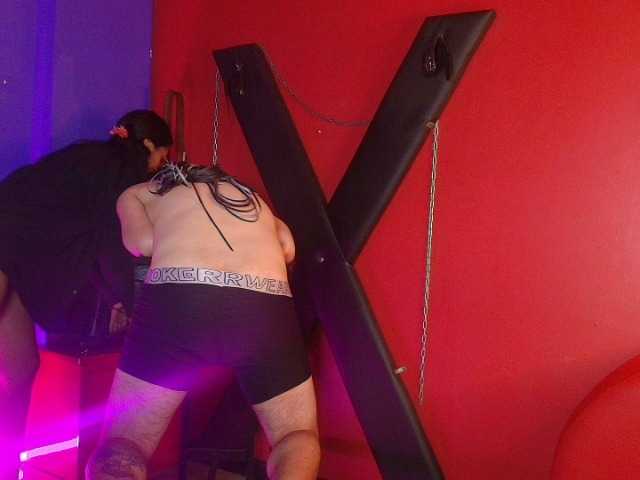 DheGoast live webcam show