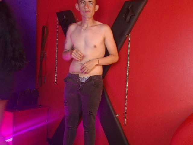 DheGoast live cam on BongaCams