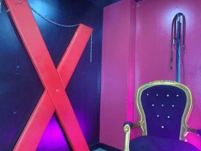 DheGoast live cam on BongaCams