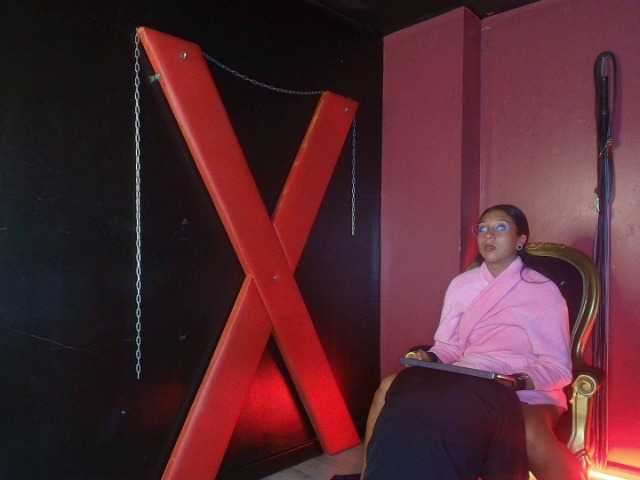 DheGoast live cam on BongaCams