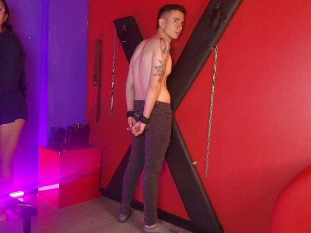 DheGoast live cam on BongaCams