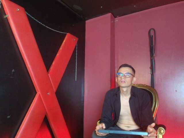 DheGoast live cam on BongaCams
