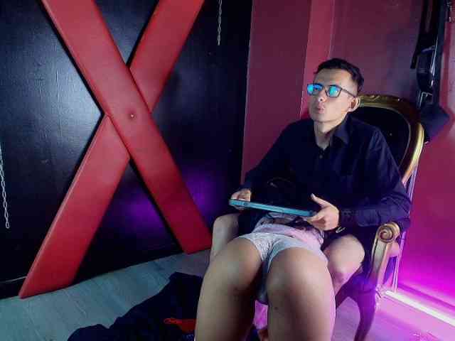 Model: DheGoast