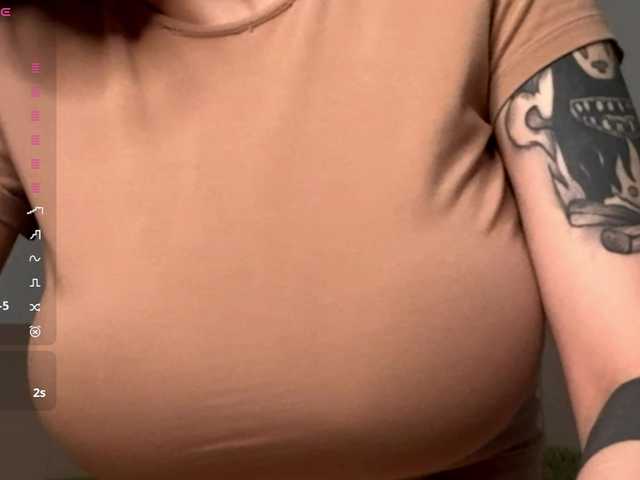 PatricaRowlee live cam on BongaCams