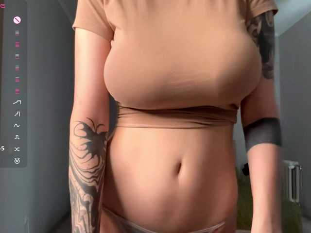 PatricaRowlee live cam on BongaCams