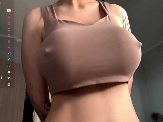 PatricaRowlee live cam on BongaCams