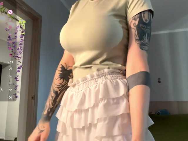 PatricaRowlee live cam on BongaCams