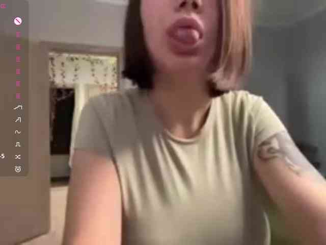 PatricaRowlee webcam