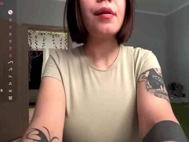 PatricaRowlee webcam